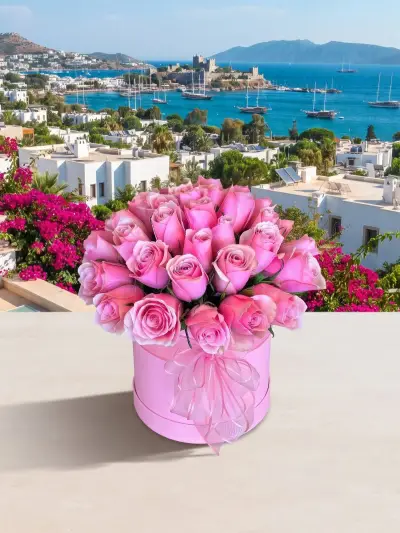 Pembe Kutuda Canlı Pembe Gül Tasarımı