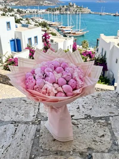 Açık Pembe ve Lila Gül Buketi